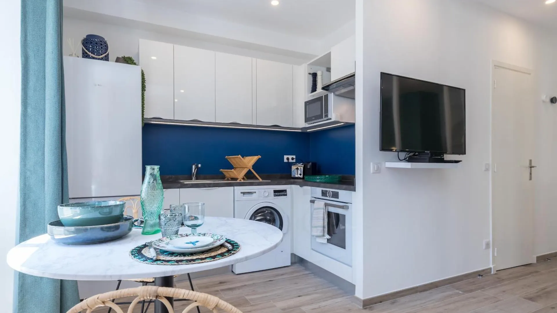 ניס Lovely Apartment City Center Heart - Ac